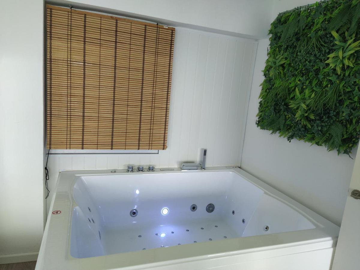Exclusivo Apartamento Spa Privado Frente El Mar Miami Playa Екстериор снимка